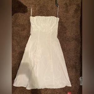 White dress strapless